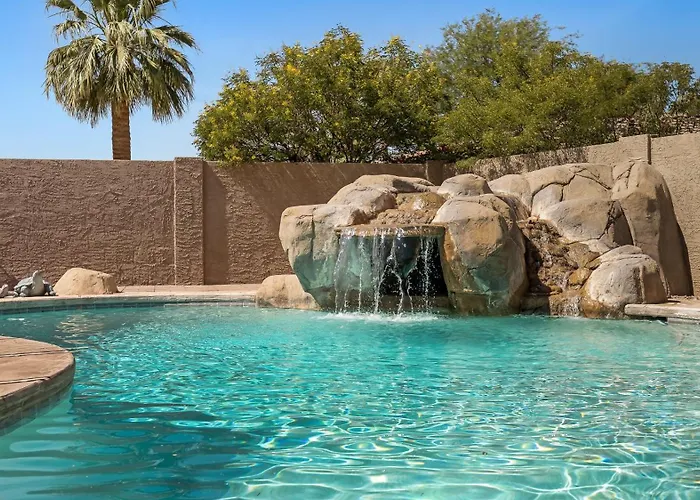 Luxe Central Scottsdale 4 Bdrm W Backyard Oasis