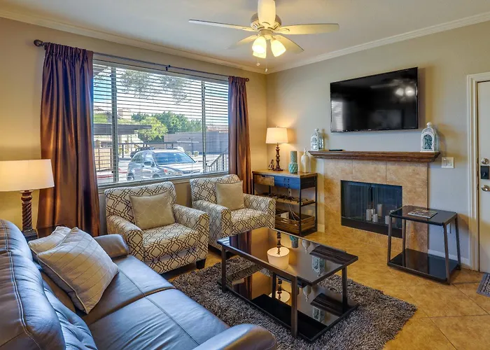 Charming Scottsdale Condo With 2 Resort Pools