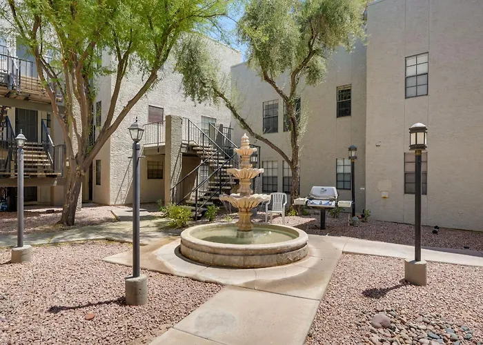 Scottsdale Condo About 1 Mi To Spring Training!