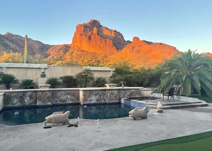 Camelback Mountain Mansion In Paradise Valley, Az