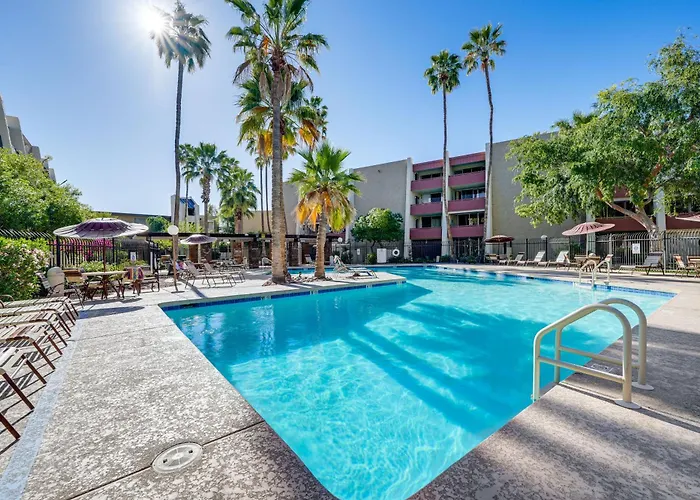 Scottsdale Condo With Community Pool And Hot Tub!