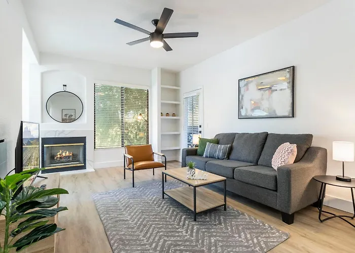 2Br Cozysuites At Kierland Commons With Pool #11