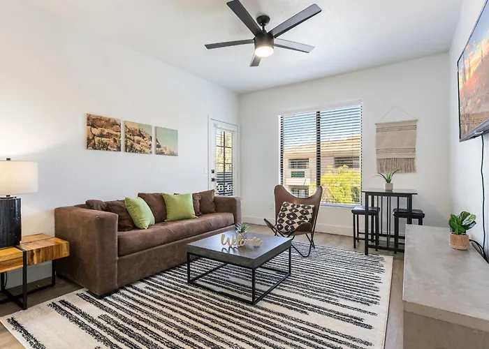 Cozysuites At Kierland Commons With Pool #13