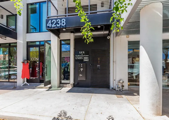 The Lux At Craftsman - Old Town Penthouse 2