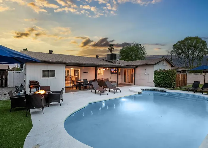 Luxe Getaway Home W Heated Pool & Firepit