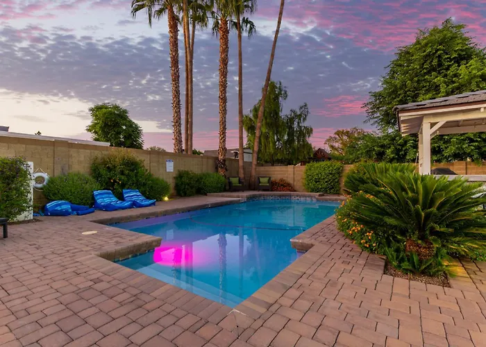 Sweetwater - Resort-Style Getaway - Pool, Spa & Fire Pit Haven