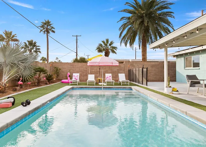 Desert Dream - Old Town Mid-Century Modern - Heated Pool