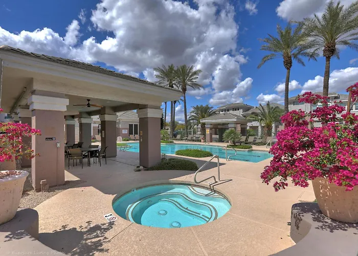 Well Appointed Condo Near The Westin Kierland Spa