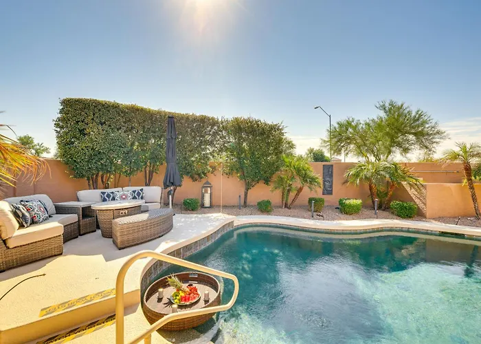 Scottsdale Home With Heated Pool Near Hikes, Venues