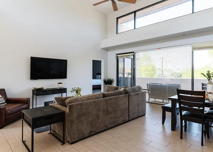 Ivory II By Avantstay Gorgeous Spacious Home W Views Close To Old Town