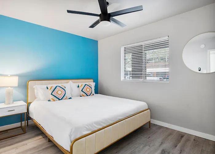 Chic 2B1B Hideaway In Old Town Scottsdale