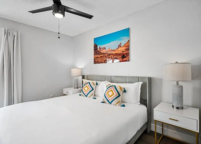 Luxurious 1B1B Stay With Free Parking