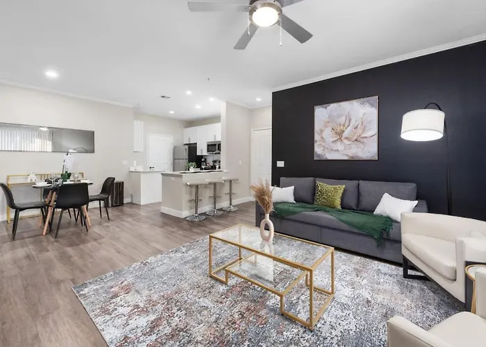 Chic 2Br - Pool,Gym,Parkng,Near Mayo Clnc&Westwrld