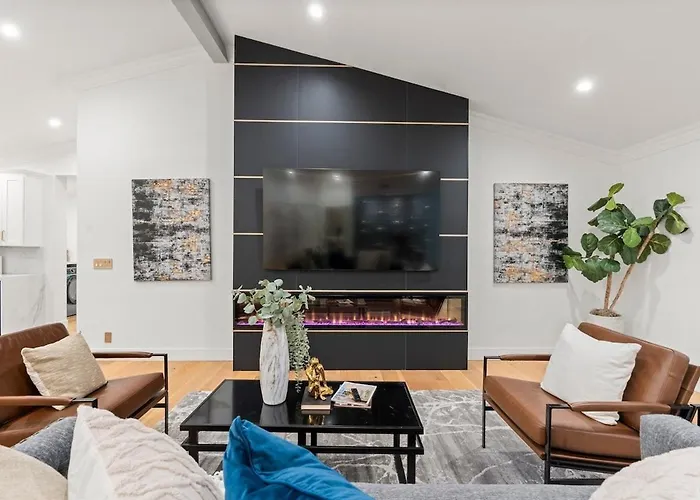 Luxury Retreat, Heated Pool, Mini Golf And Old Town