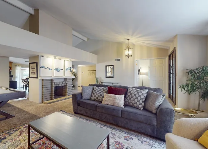 The Scottsdale Escape