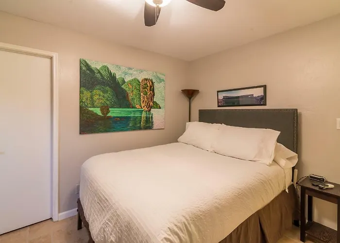 Casa De Palms Home