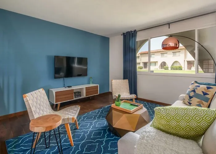 Spacious Scottsdale Townhome By Wanderjaunt