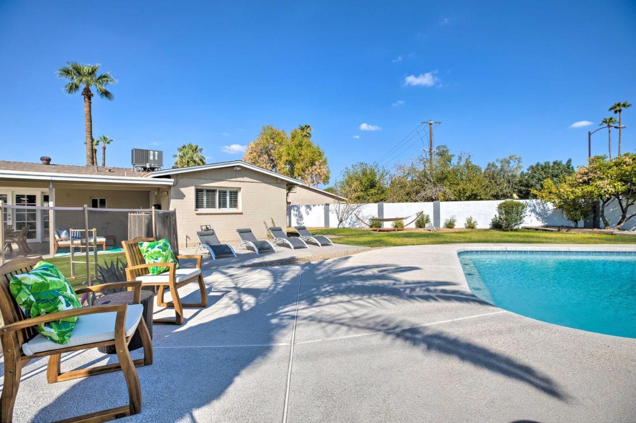 Holiday home Modern Gem With Pool, Games, Patio And