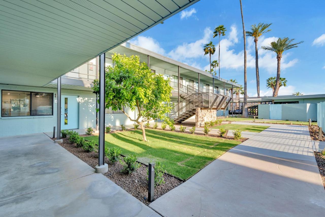 Modern Contemporary Ot With Heated Pool * Scottsdale