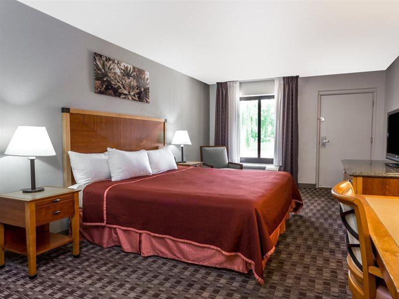 Howard Johnson By Wyndham Old Town Hotel Scottsdale