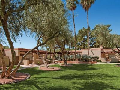 Renaissance Hotel 5*