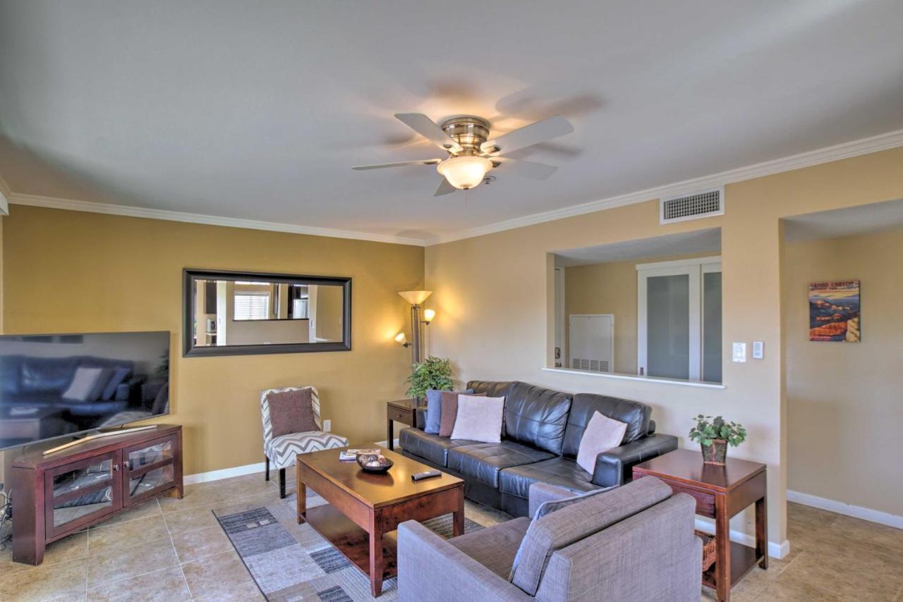 On Golf Course With Pool Access! Apartment