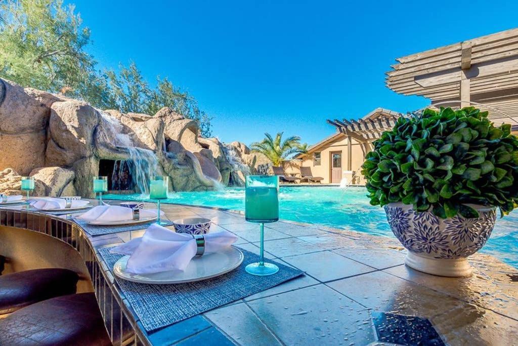 Villa Estate Style Oasis 6bdrm, 5.5 Bath Heated Pool With Misters Scottsdale