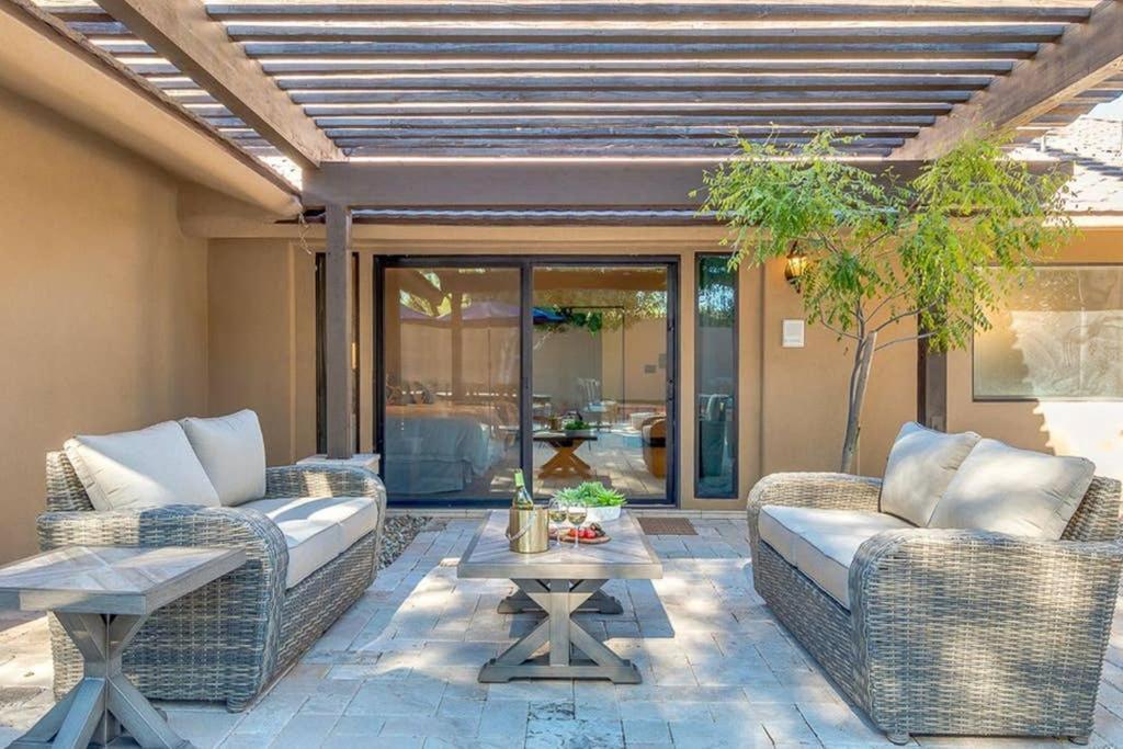 Estate Style Oasis 6bdrm, 5.5 Bath Heated Pool With Misters Villa Scottsdale
