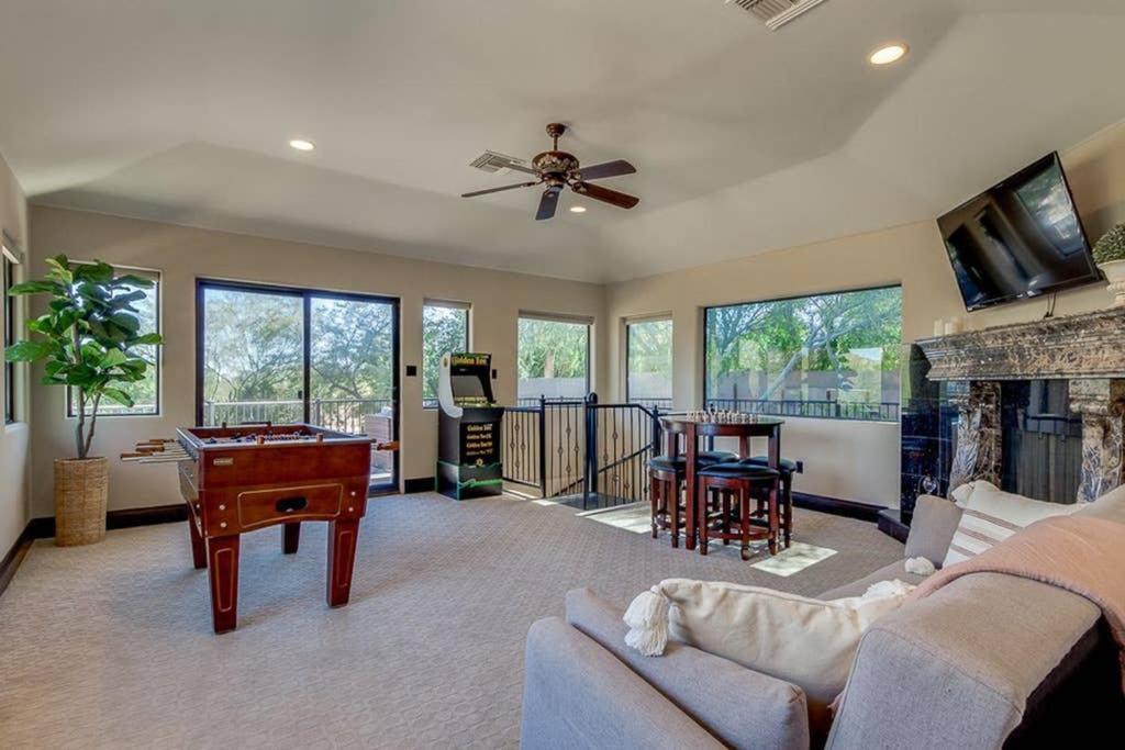 Estate Style Oasis 6bdrm, 5.5 Bath Heated Pool With Misters * Scottsdale