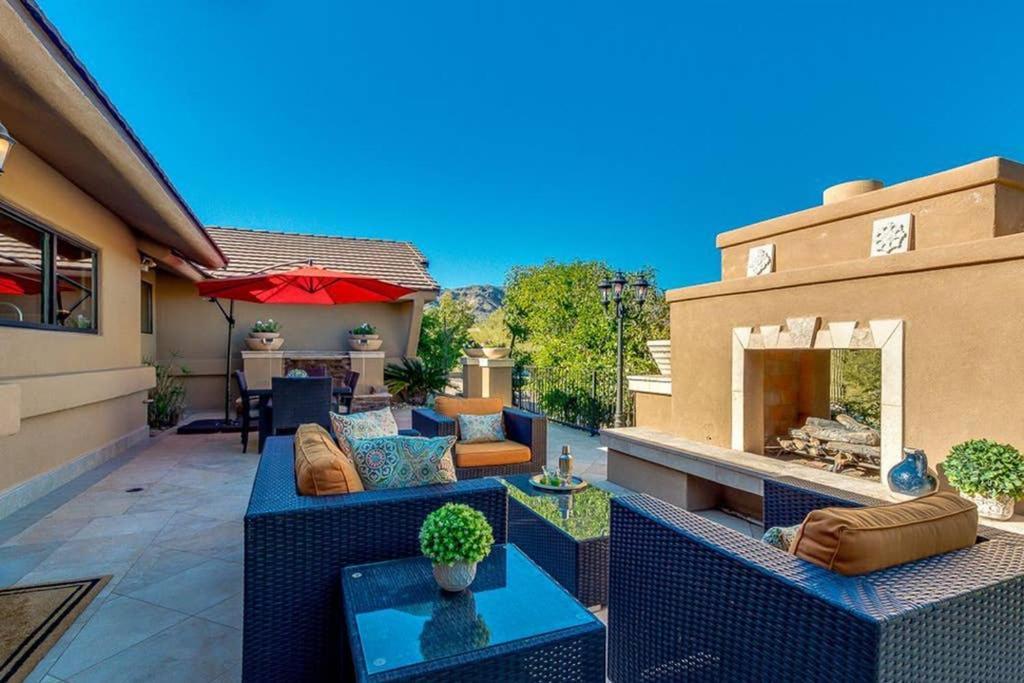 Estate Style Oasis 6bdrm, 5.5 Bath Heated Pool With Misters Villa
