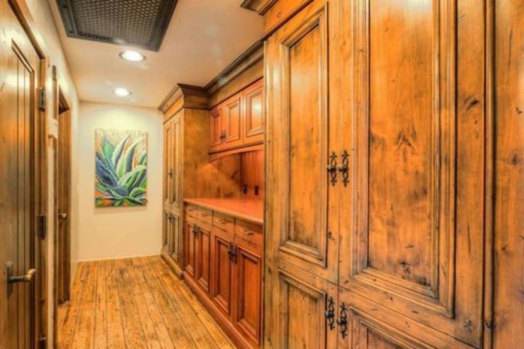 Winery Suites Of Hotel Scottsdale
