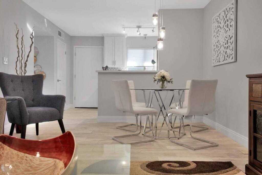 Modern Old Town 1 Bedroom Apartment Scottsdale