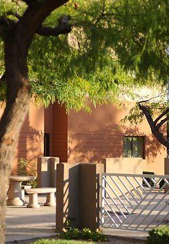 Courtyard By Marriott Old Town Hotel 3*