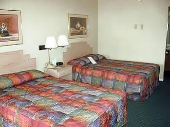 Howard Johnson By Wyndham Old Town Hotel Scottsdale