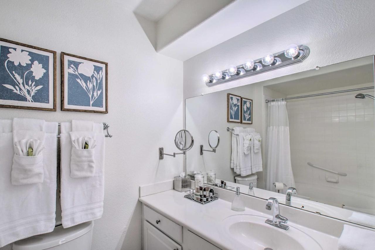 Apartment With Pool Access Near Hiking And Golf *