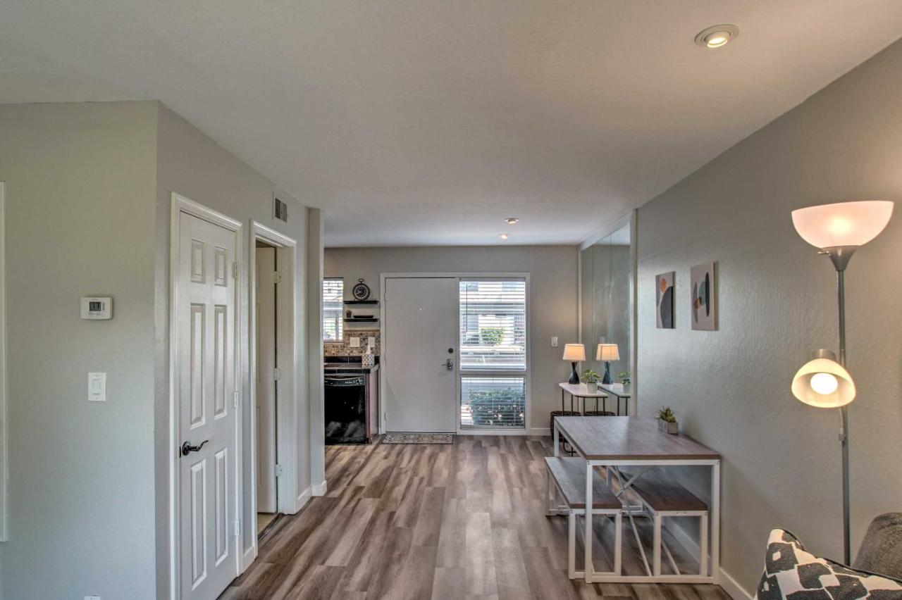 1 Mi To Old Town And Golfing Apartment