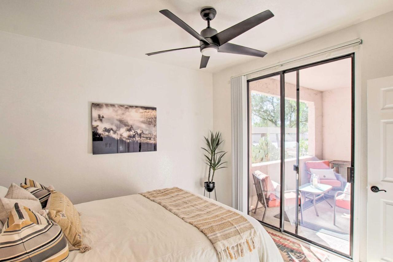 Chic With Pool Access And Tennis Apartment