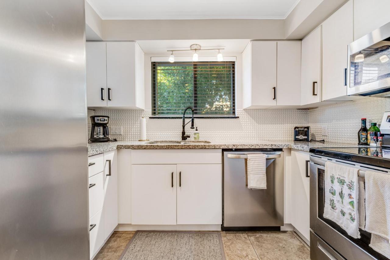 Apartment West *