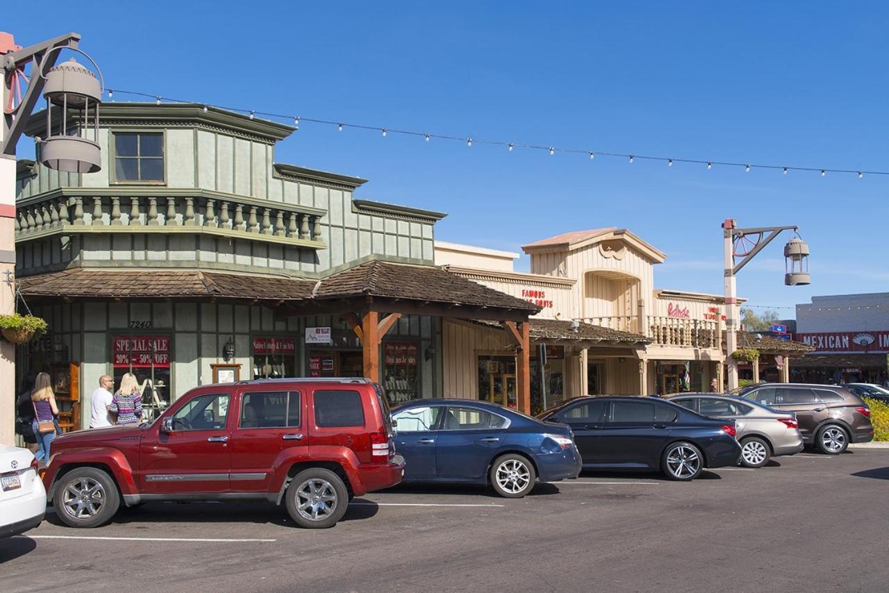 202 Fully Furnished, Wifi Included Apartment Scottsdale