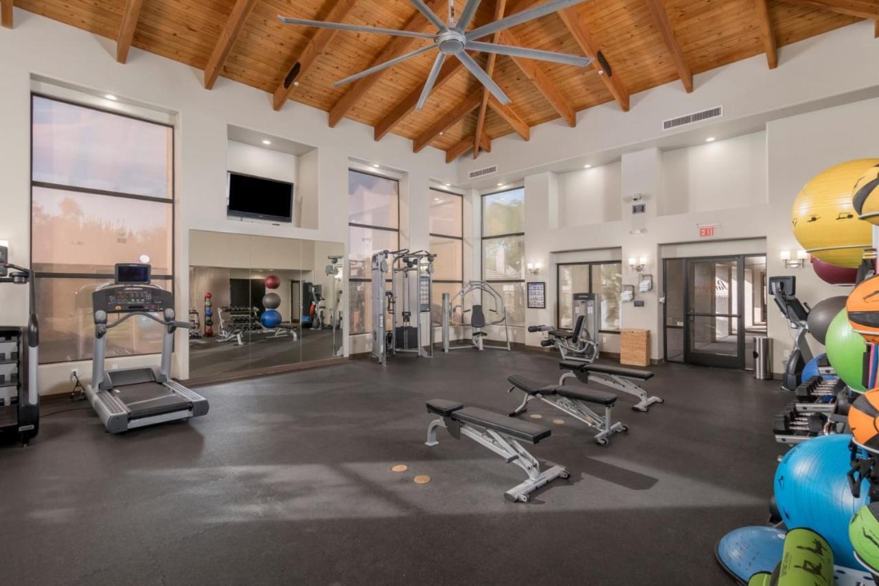 Pure Furnished 1, 2 And 3 Bed Apts Pool Gym Quarter Apartment