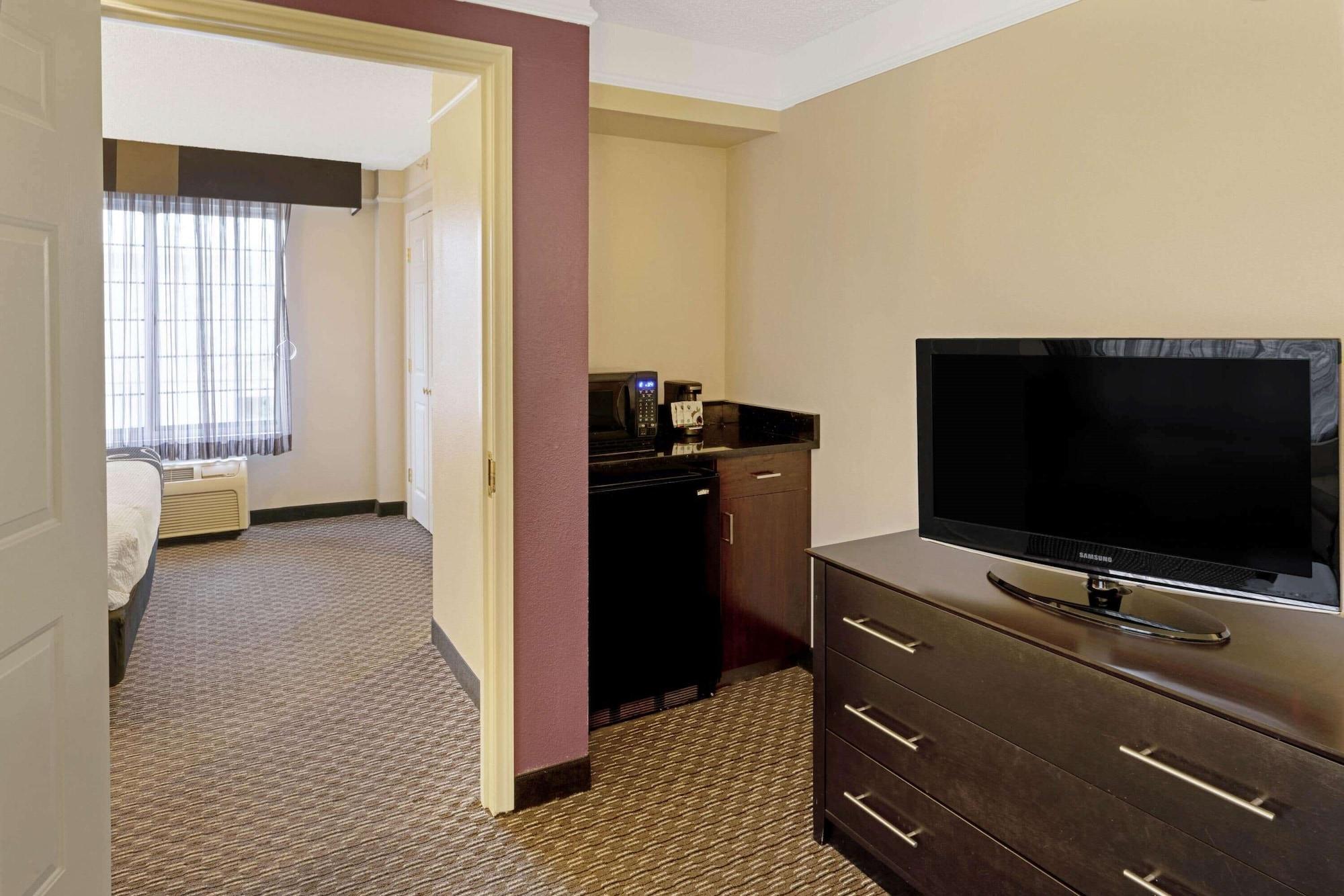La Quinta By Wyndham Phoenix Hotel
