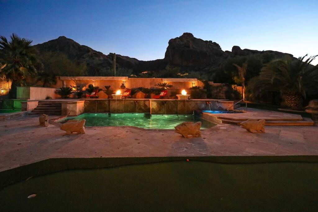 Villa Camelback Mountain Mansion In Paradise Valley, Az Scottsdale