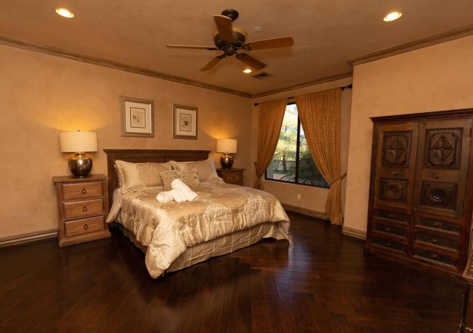 Camelback Mountain Mansion In Paradise Valley, Az Villa *