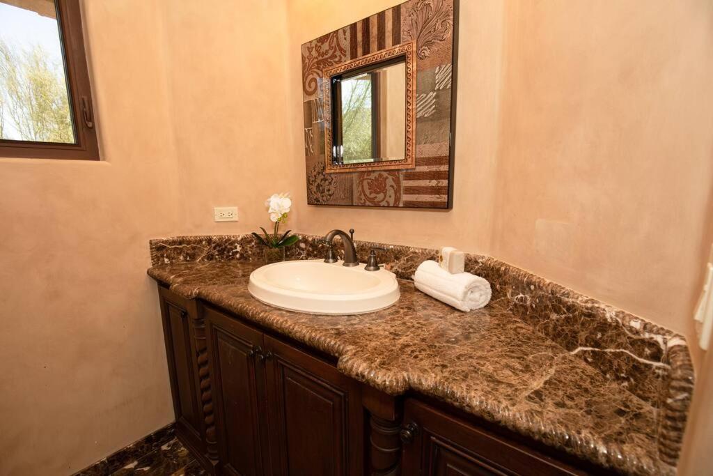 Villa Camelback Mountain Mansion In Paradise Valley, Az Scottsdale