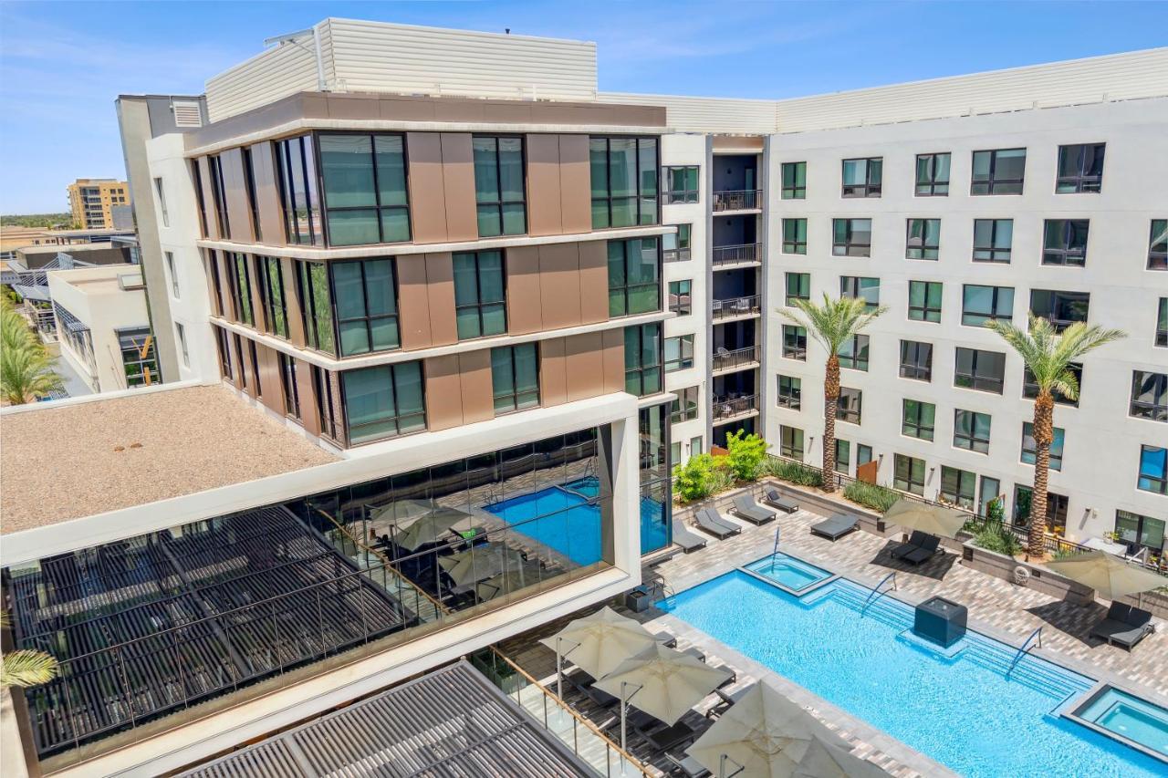Kasa Quarter Phoenix Apartment