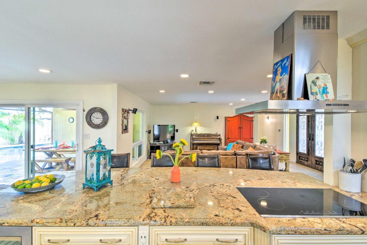 Holiday home Oasis With Private Pool And Hot Tub! *