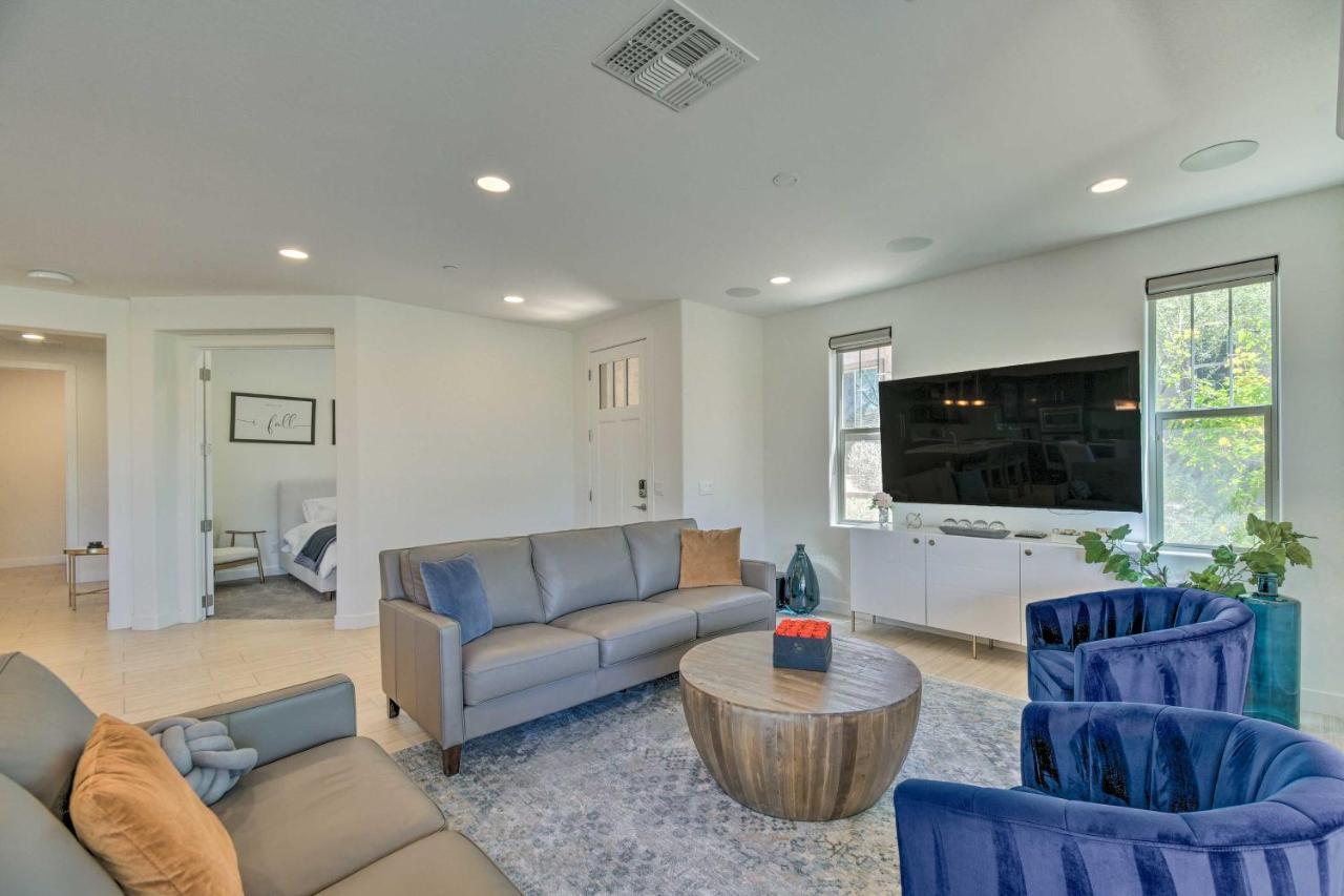 With Resort-style Perks! Apartment Scottsdale