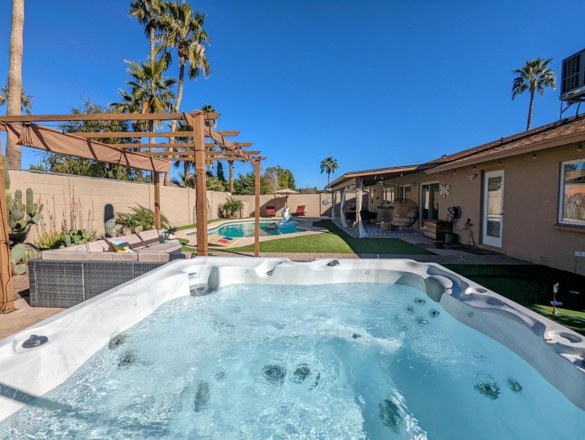 Designer Oasis - Private Pool & Insta Getaway *