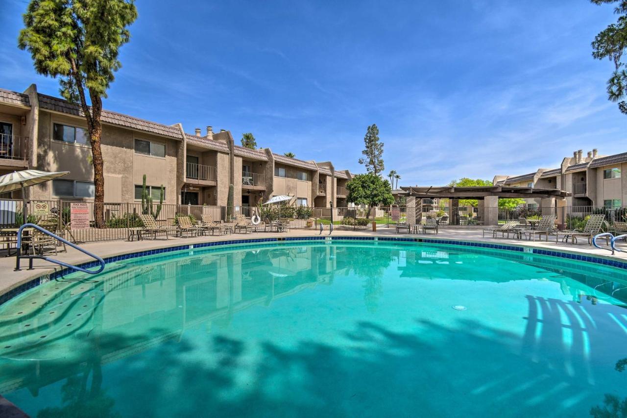 Sunny With 2 Year-round Pools! Apartment