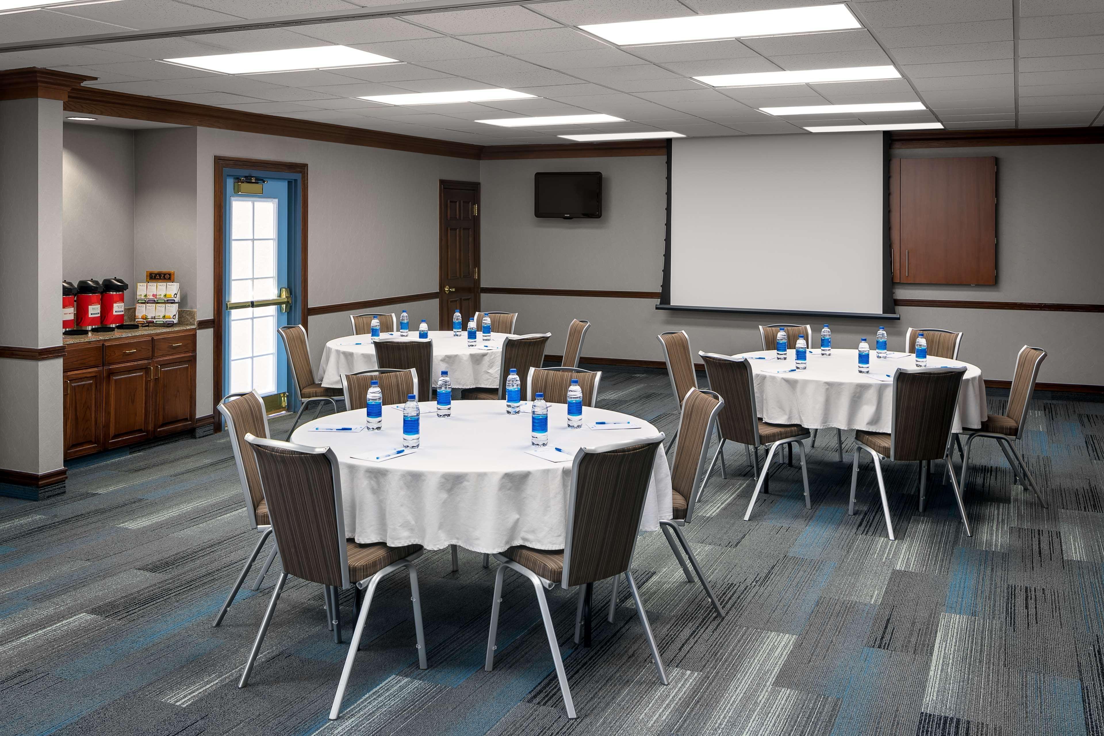 Hotel Hyatt House Old Town 3*